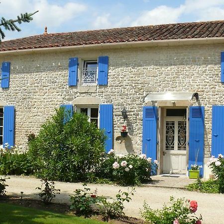Le Clos De La Vigne Montreuil  Buitenkant foto