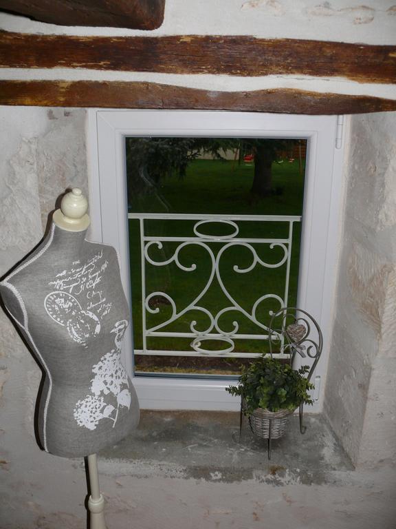 Le Clos De La Vigne Montreuil  Buitenkant foto