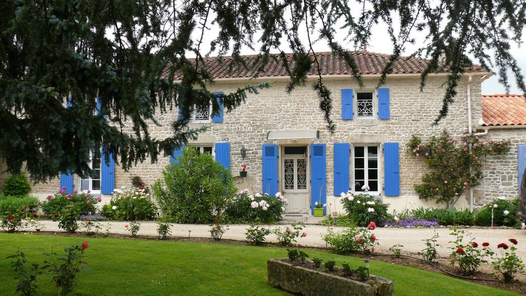 Le Clos De La Vigne Bed and Breakfast Montreuil  Buitenkant foto