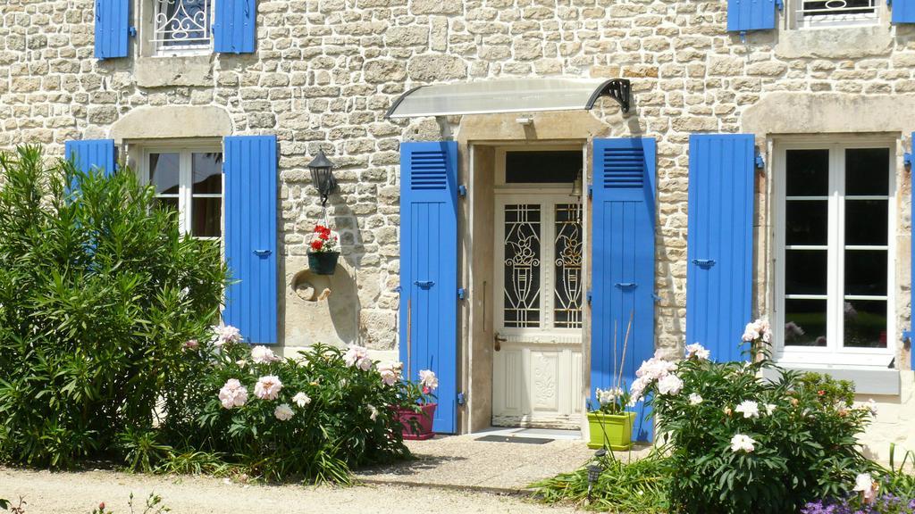 Le Clos De La Vigne Montreuil  Buitenkant foto