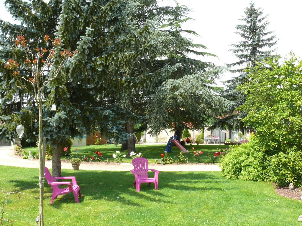 Le Clos De La Vigne Montreuil  Buitenkant foto